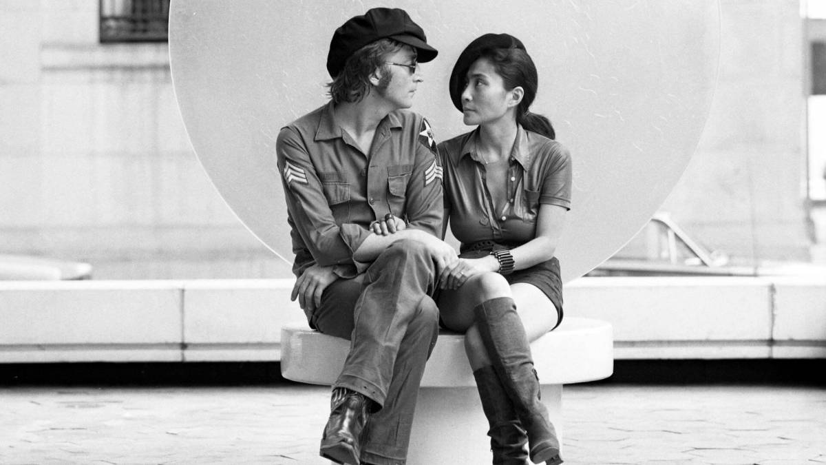 John Lennon & Yoko Ono (3).jpg